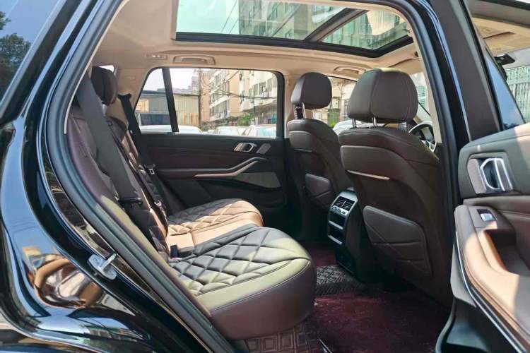 Used BMW X5 2022 Restyled xDrive 30Li Luxury Version M Sport Package
