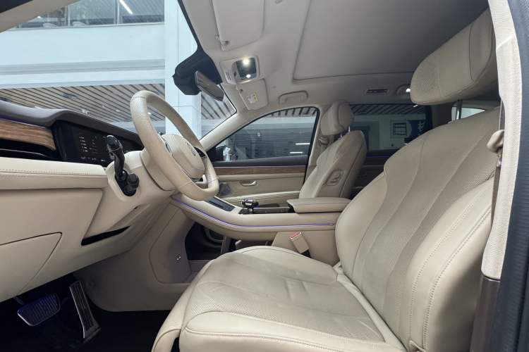 Used Hima AITO M7 2024 1.5T Rear-Drive Plus Version 5 Seats
