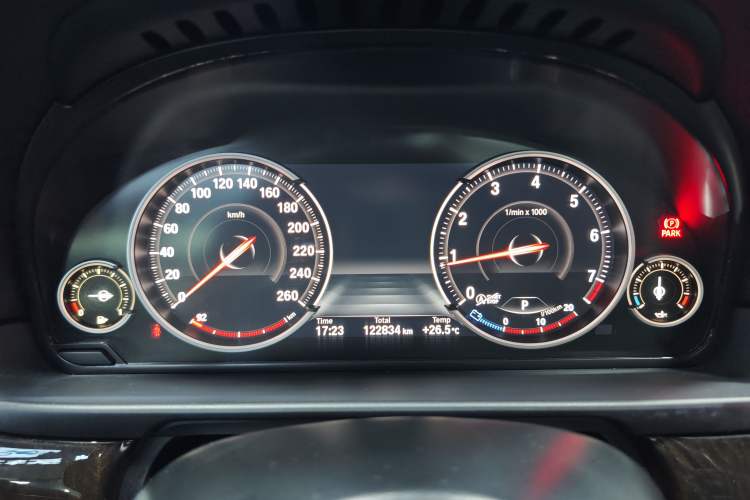 Used BMW 5 Series 2017 528Li Leading Model
