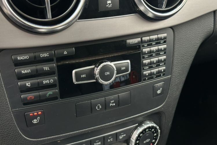 Used Mercedes-Benz GLK-Class 2013 Facelift GLK 300 4MATIC Fashion Edition