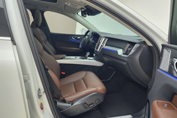 Used Volvo XC60 2020 T5 4x4 Zhiyi Luxury Edition
