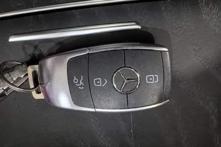 Used Mercedes-Benz C-Class 2021 C 200 L Fashion Edition Sport Version
