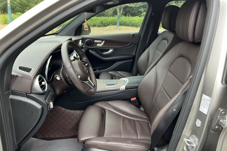 Used Mercedes-Benz GLC 2020 Facelift GLC 260 L 4MATIC Luxury Edition
