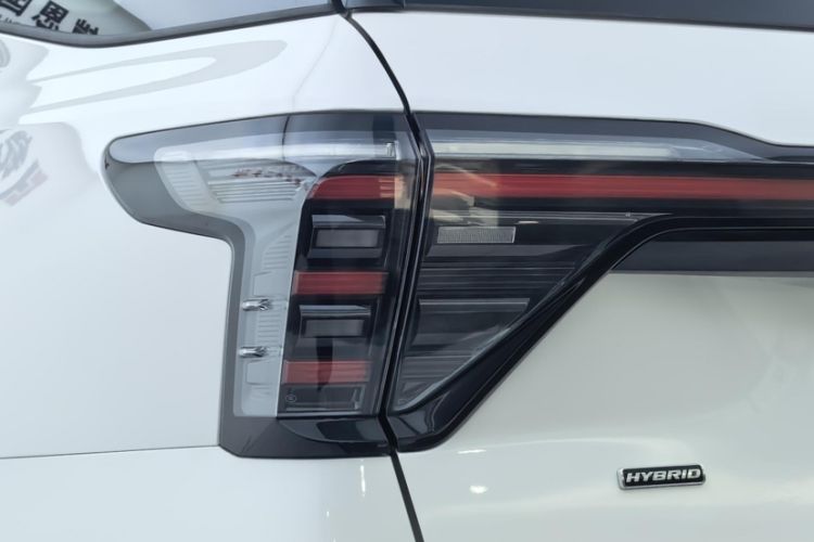 Used Ford Edge 2025 Ford Explorer L 2.0T EcoBoost E-Hybrid Two-Wheel Drive 7-Seater Fashion Edition
