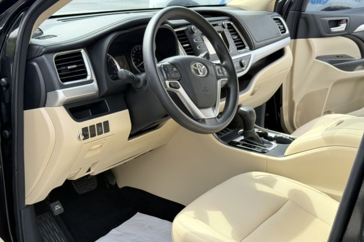 Used Toyota Highlander 2018 2.0T Four-Wheel Drive Elite Edition 7 Seats China V Standard