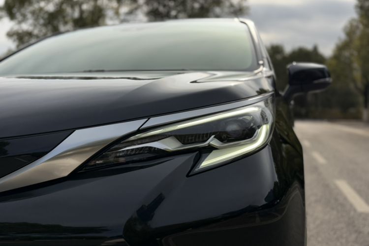 Used Toyota Sienna 2021 2.5L Hybrid Luxury Edition