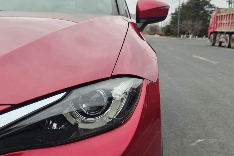 Used Mazda CX-4 2018 2.0L Automatic Two-Wheel Drive Blue Sky Exploration Version China V Standard
