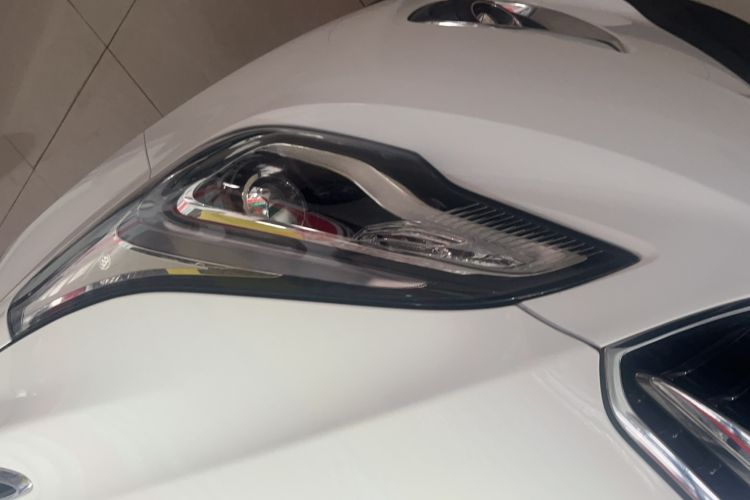 Used Buick Envision 2018 20T Two-Wheel-Drive Elite Model
