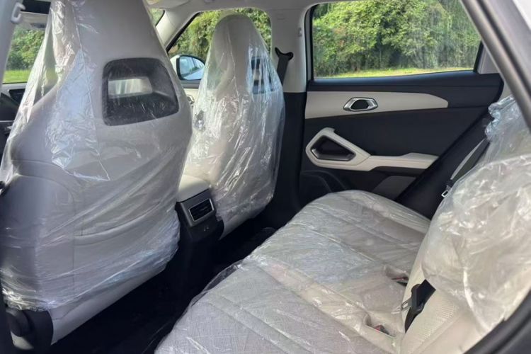 Used BYD Yuan UP 2025 Intelligent Driving Version 401 KM Dynamic Edition
