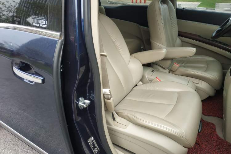 Used Buick GL8 2014 3.0L GT Luxury Business Haoya Edition
