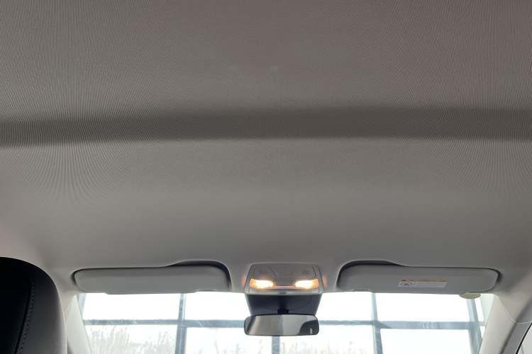 Used Hongqi E-QM5 2023 Base Travel Edition
