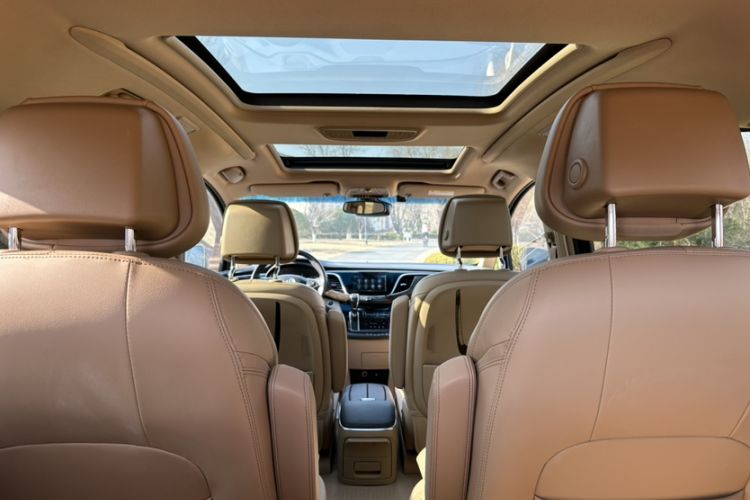 Used Buick GL8 2018 ES 28T Flagship Model China VI Standard
