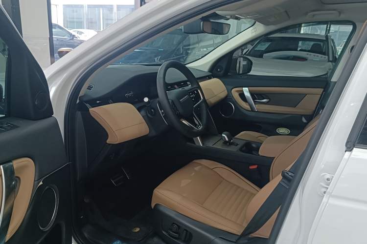 Used Land Rover Discovery Sport 2024 Performance Tech Edition
