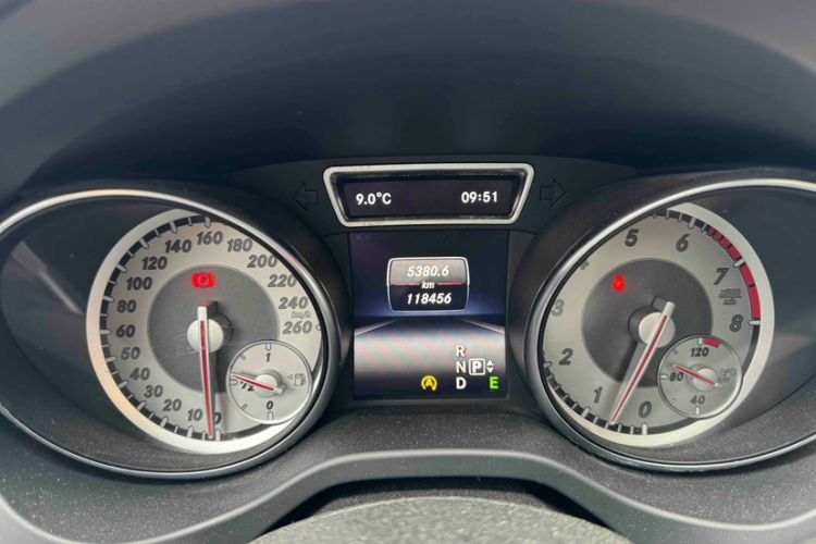 Used Mercedes-Benz GLA 2015 GLA 220 4MATIC Fashion Model