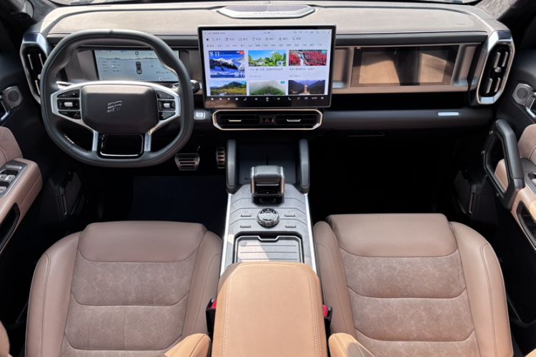 Used JETOUR Traveler 2023 2.0T All-Wheel Drive CrossPRO+
