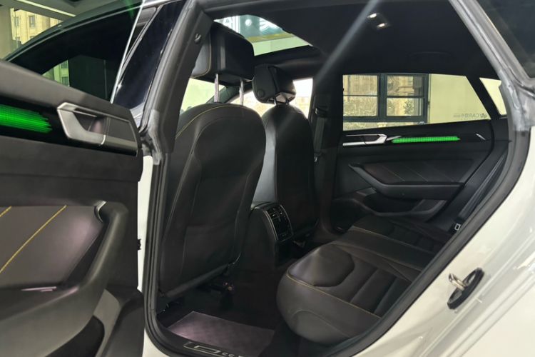 Used Volkswagen FAW-Volkswagen CC 2023 380TSI Striking Edition
