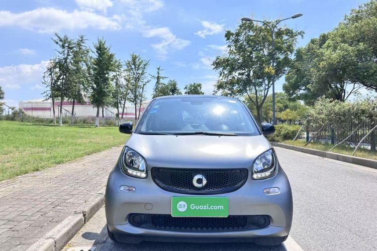 Used  fortwo 2019 0.9T 66kW Hardtop Pioneer Edition China VI
