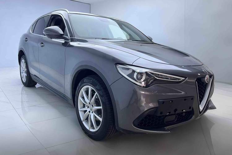 Used Alfa Romeo Stelvio 2017 2.0T 200HP Luxury Edition