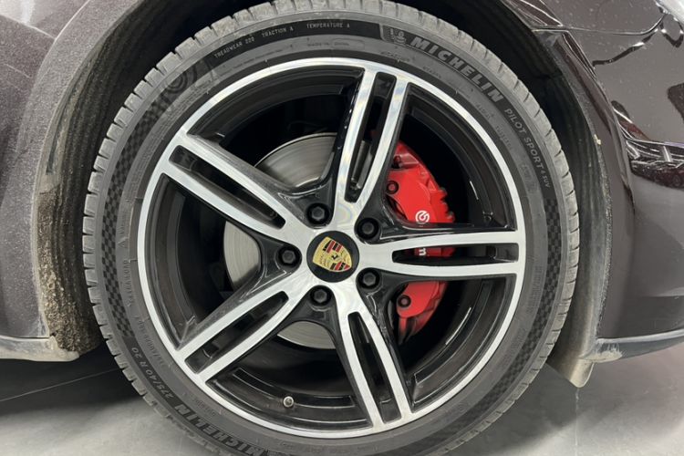 Used Porsche Panamera 2017 Panamera 4 Executive Long Wheelbase 3.0T
