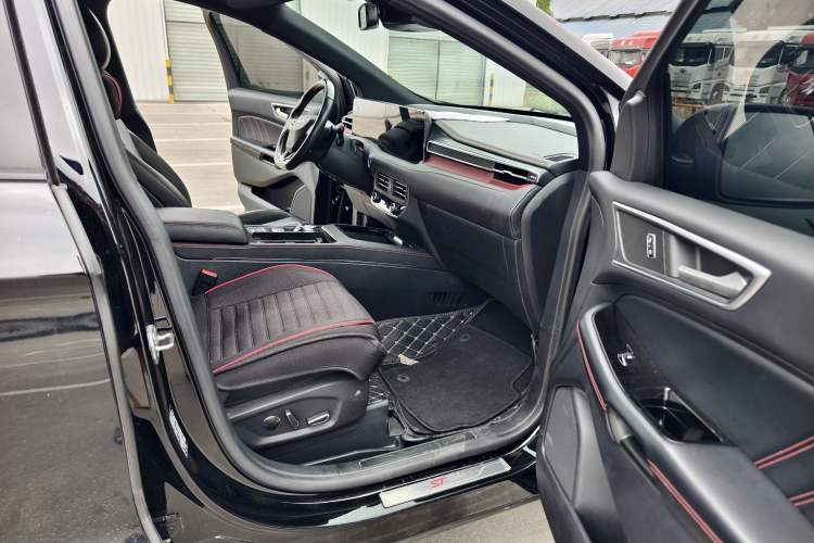 Used Ford Edge 2021 PLUS EcoBoost 245 Two-Wheel-Drive ST-Line 5-Seater
