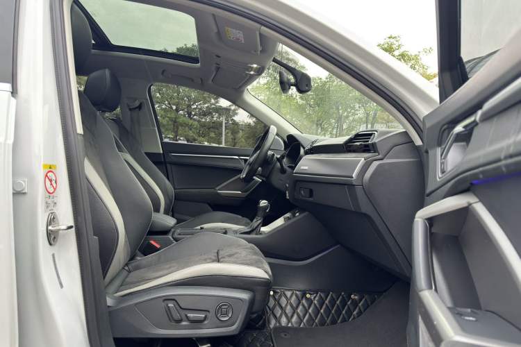 Used Audi Q3 2020 40 TFSI Fashion Dynamic Model
