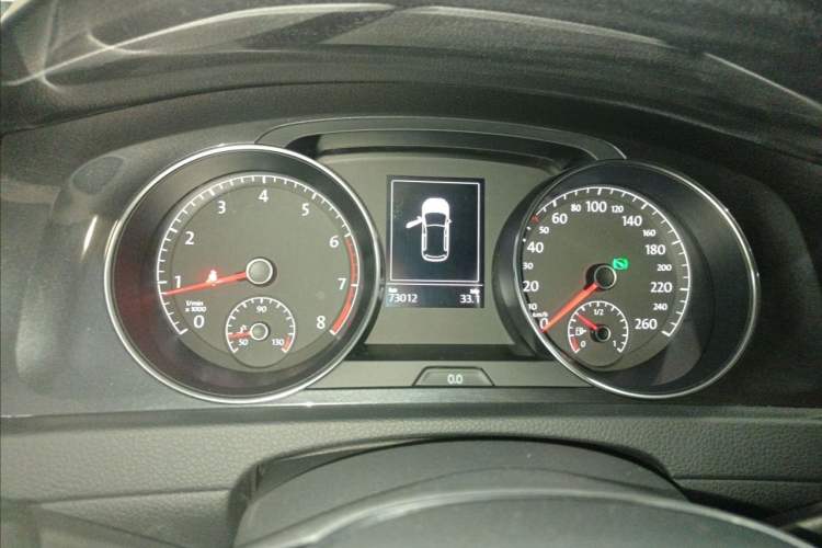 Used Volkswagen Golf 2018 230TSI Automatic Luxury Version
