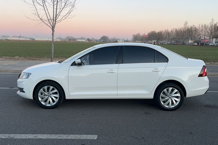 Used Skoda Rapid 2019 1.5L Automatic Comfort Edition China VI Standard
