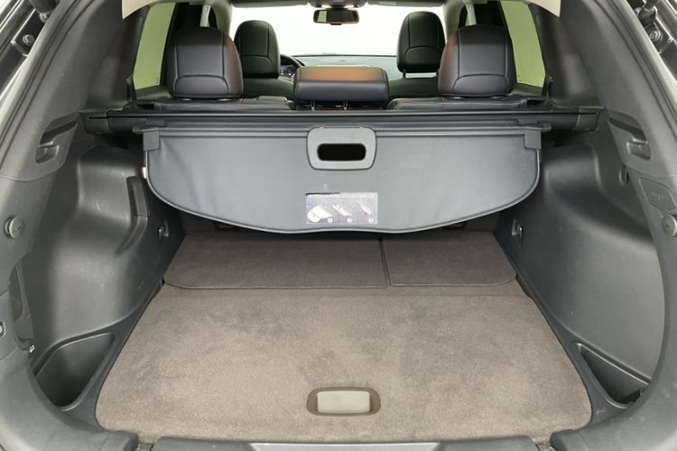 Used  Cherokee 2020 2.0L Two-Wheel Drive Classic Sports Edition