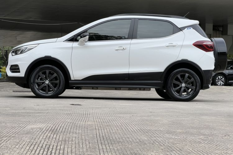 Used BYD Yuan New Energy 2019 EV360 Smart Connect Elite Model
