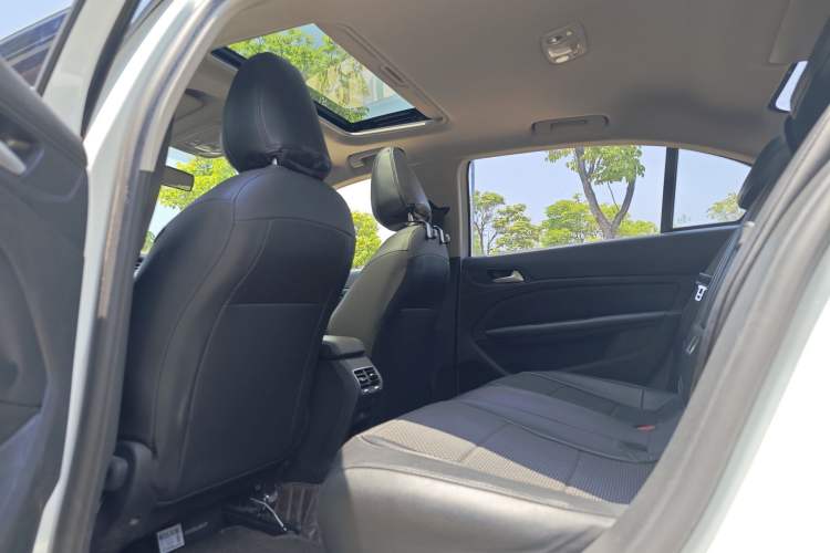 Used Peugeot 408 2019 360THP Automatic Luxury Edition China VI Standard
