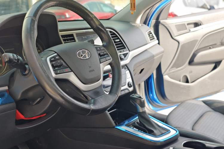 Used Hyundai Elantra 2016 1.6L Automatic ZhiXuan · Flagship Edition
