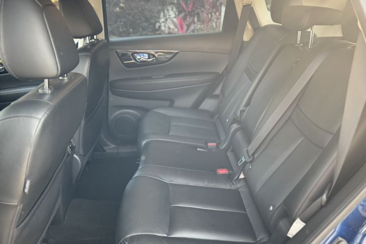 Used Nissan X-Trail 2017 2.0L CVT 7-Seater Comfort Edition 2WD
