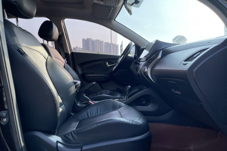 Used Hyundai ix35 2013 2.0L Automatic Two-Wheel Drive Smart GLS China IV Standard
