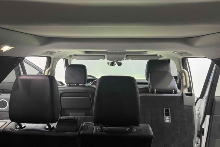 Used Land Rover Discovery 2018 2.0T SE