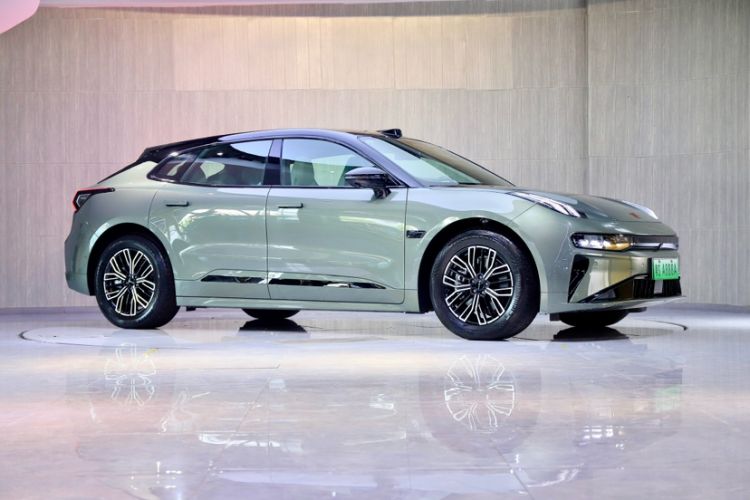 Used Zeekr 001 2025 WE Edition 100 kWh Rear-Wheel Drive
