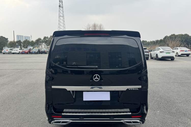 Used Mercedes-Benz Vito 2023 2.0T Elite Version 7 Seats