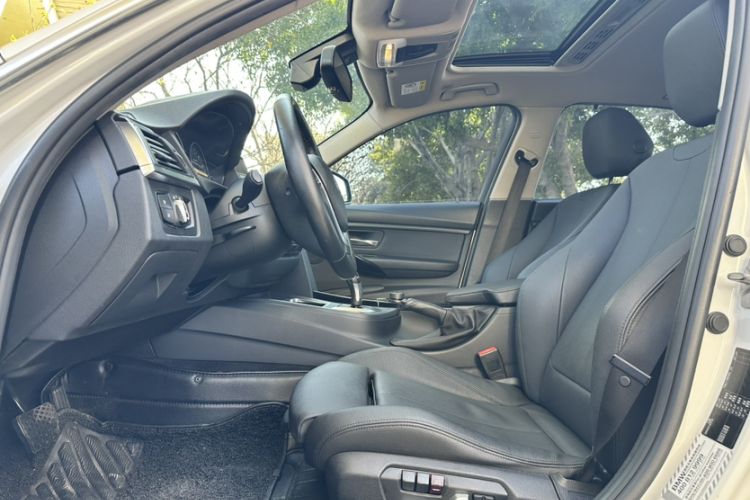 Used BMW 3 Series 2018 320Li Fashion Model
