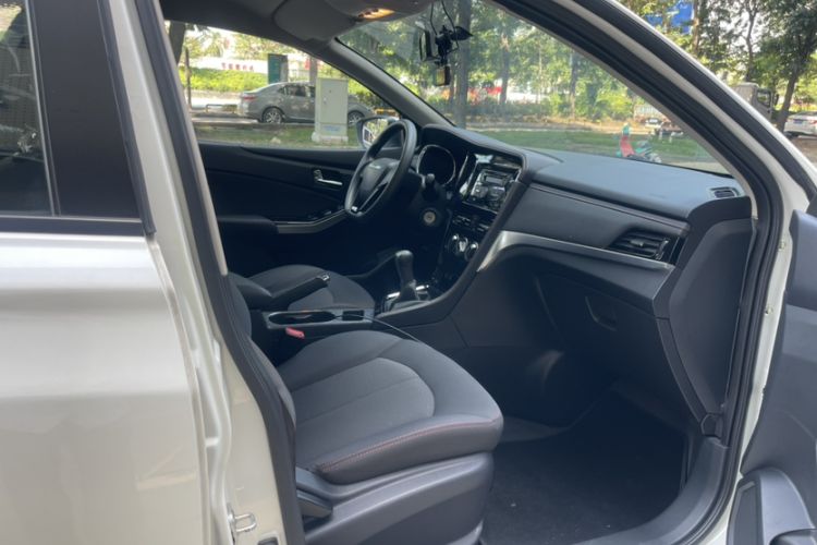 Used Venucia T70 2019 1.6L Manual Classic Edition
