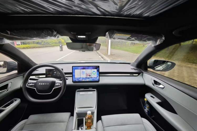 Used Roewe D6 2025 520km Smart Enjoyment Version
