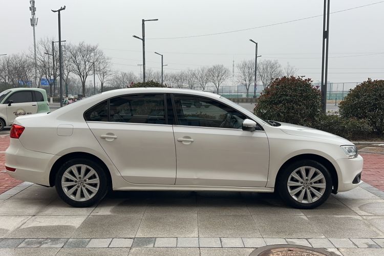 Used Volkswagen Sagitar 2014 Revised Version 1.6L Automatic Comfort Edition