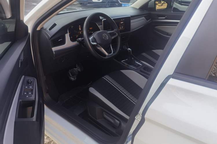 Used Volkswagen Bora 2023 1.5L Automatic Changer Limited Edition
