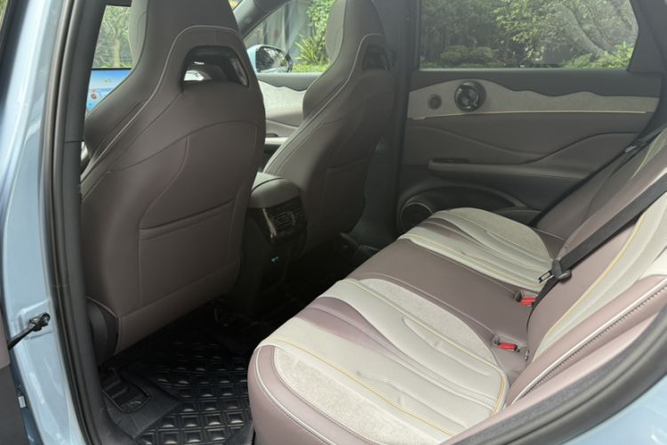 Used BYD Frigate 07 2023 DM-i 205KM Flagship Model
