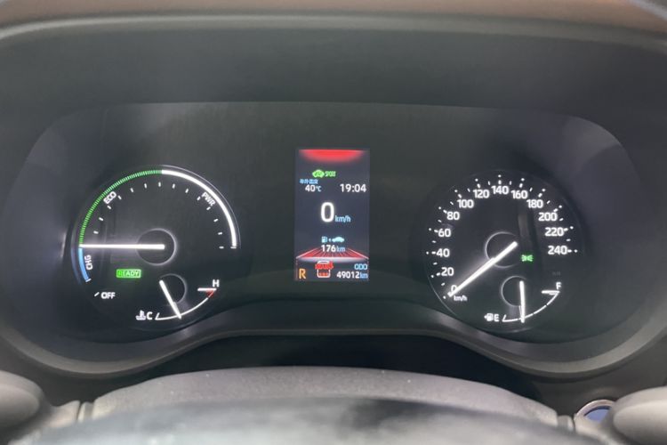 Used Toyota Granvia 2023 2.5L Hybrid Comfort Edition
