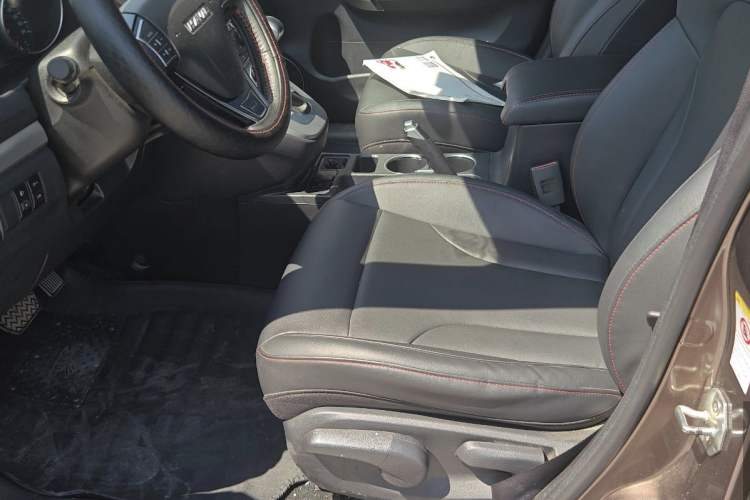 Used Haval M6 2019 1.5T DCT Two-Wheel Drive Elite Version China V Standard
