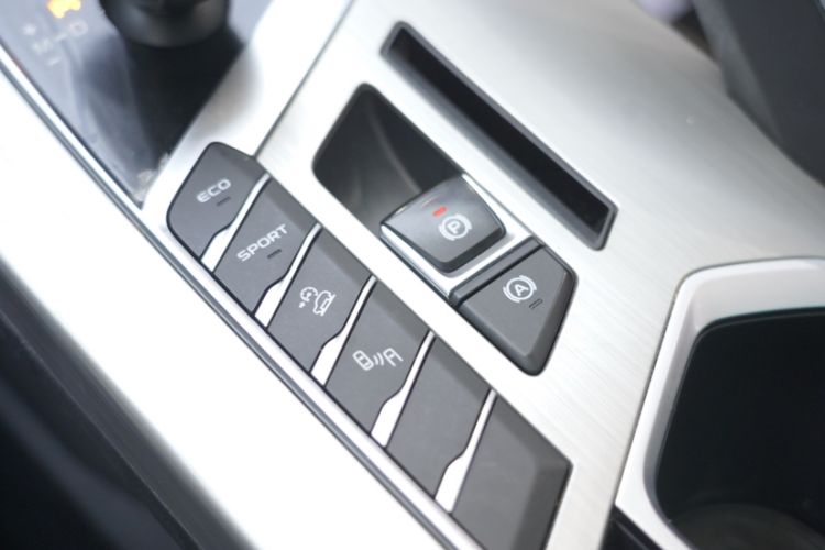 Used Geely Auto Coolray 2019 260T DCT Knight China VI Standard
