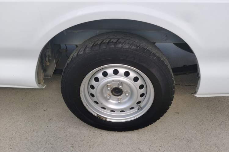 Used FORTHING Lingzhi 2019 M5L 1.6L 7-Seater Base Model China VI Standard