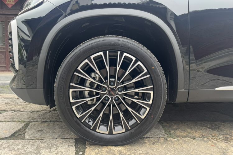 Used  Lingyun 2025 300T Two-Wheel Drive Starry Edition
