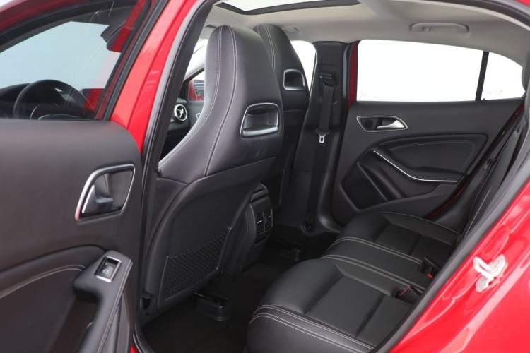 Used Mercedes-Benz GLA 2015 GLA 200 Fashion Model
