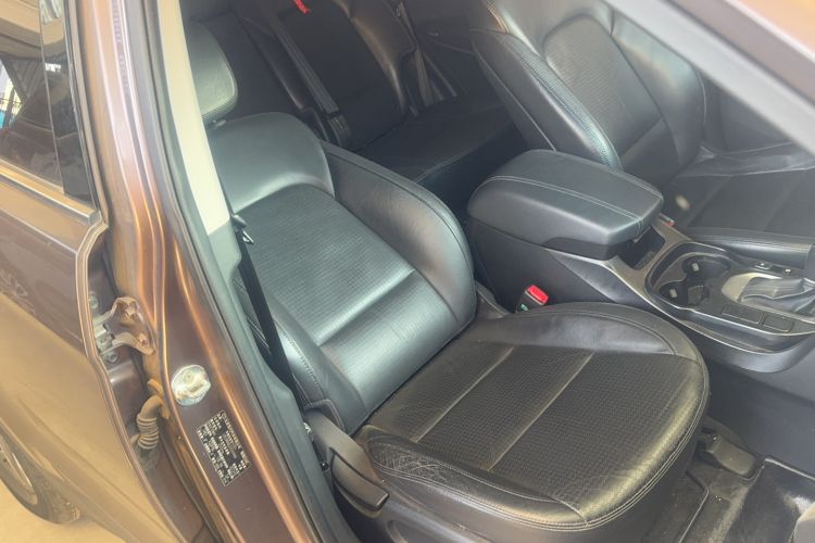 Used Hyundai Santa Fe 2013 2.4L Automatic Two-Wheel Drive Smart Version
