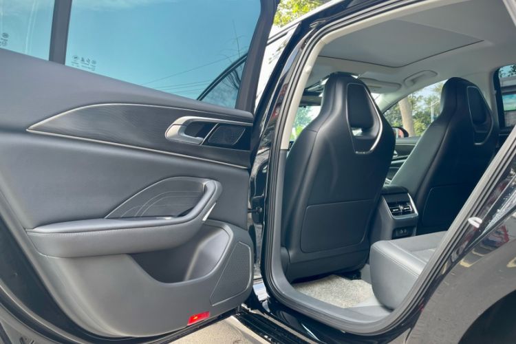 Used Hongqi H6 2024 2.0T ZhiMei Edition
